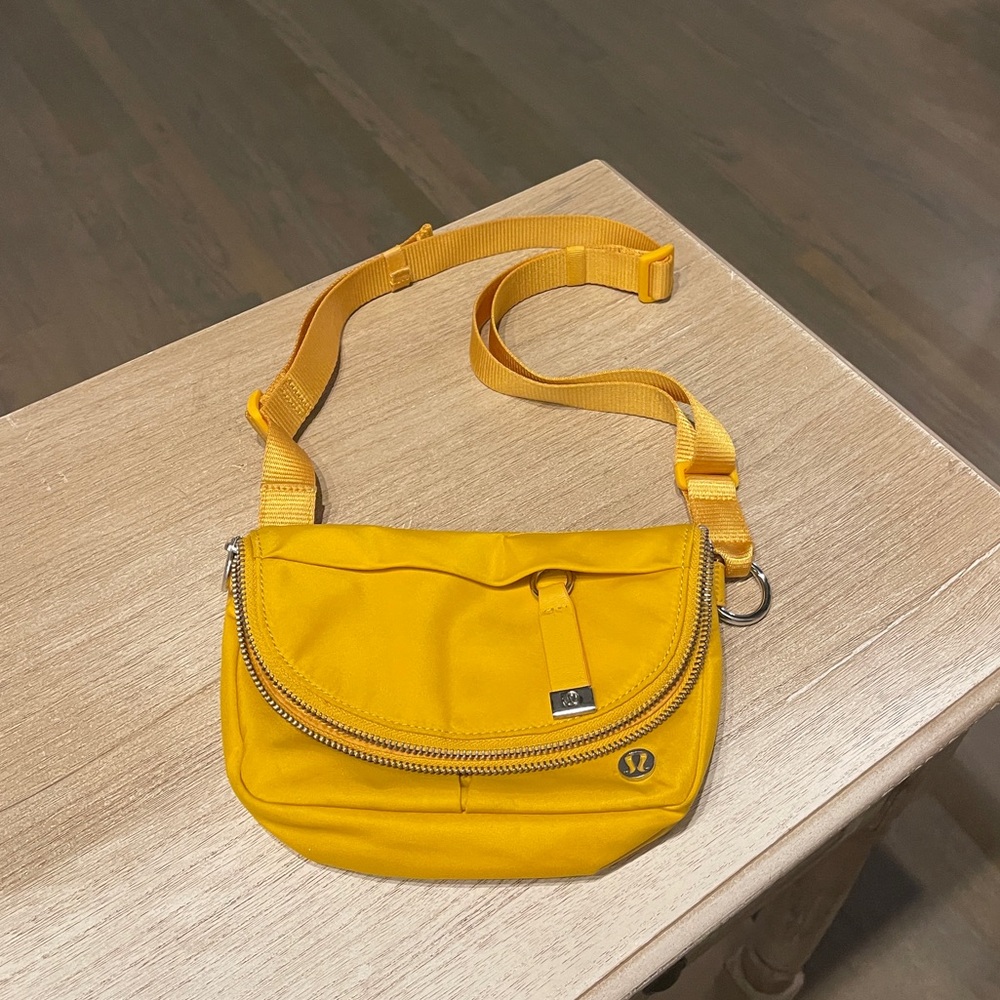 Lululemon All Night Festival Bag (Micro)